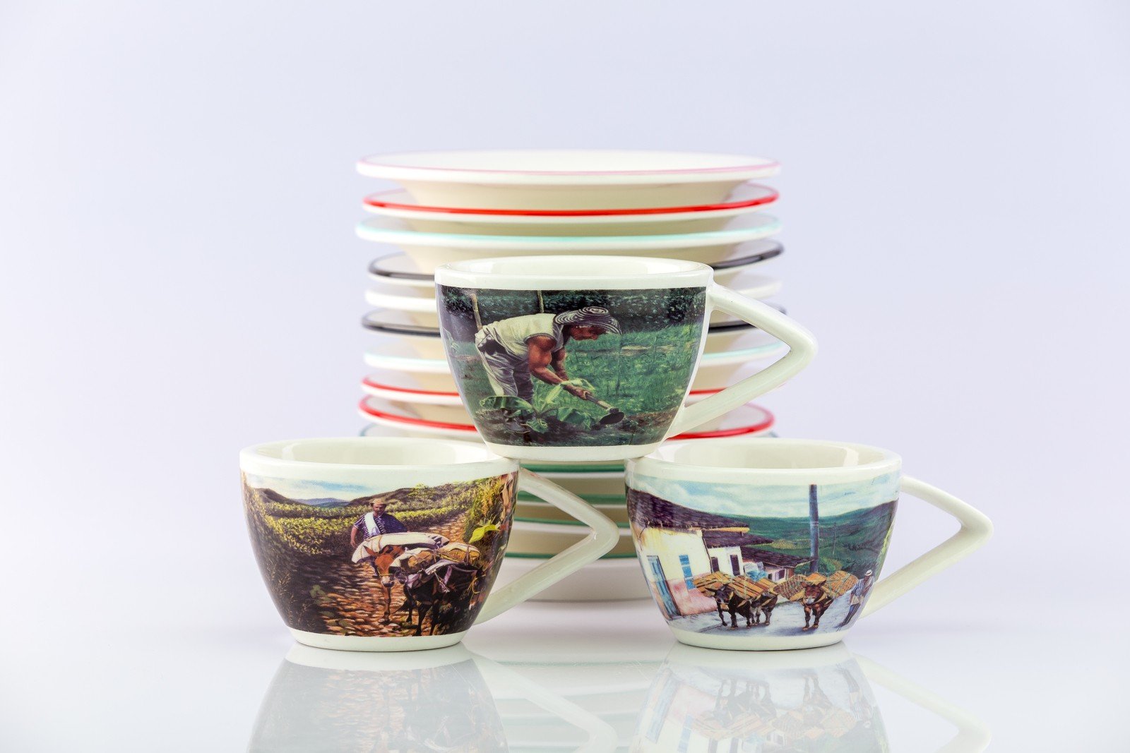 Porcelánový šálek Raffaello s bílým lemem – malý (espresso) 2