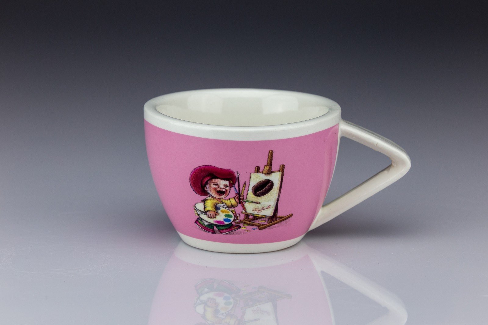 Porcelánový šálek espresso – černý s logem R 2