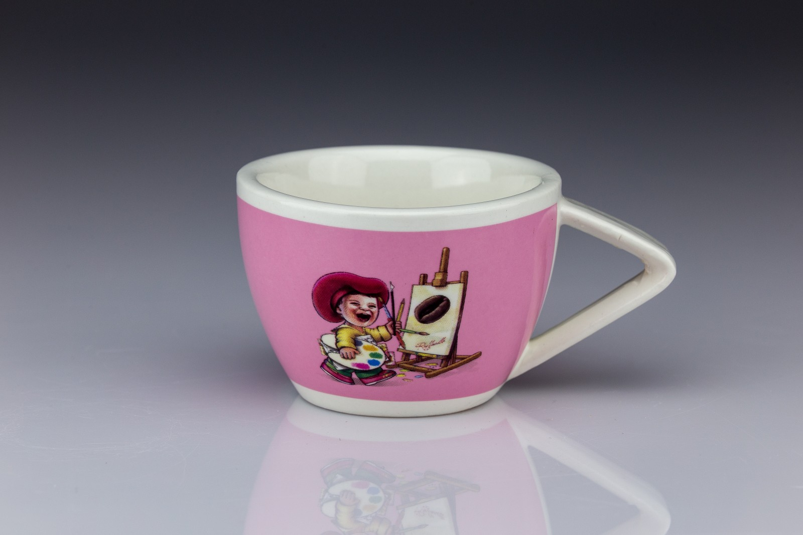 Porcelánový šálek espresso – černý s logem R
